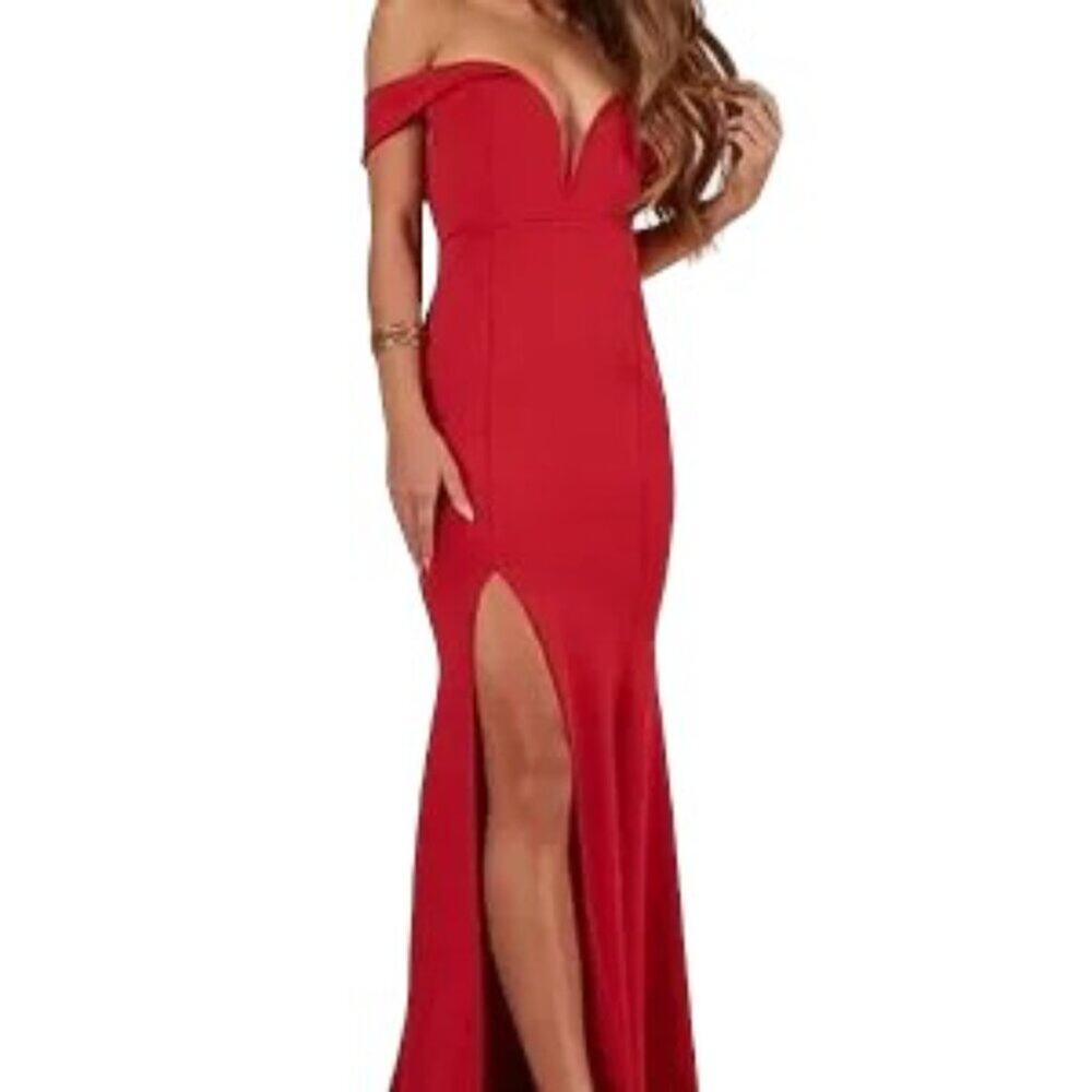 NWT SHOWPO. Modern Day Magic Maxi Dress in Red  Mermaid Formal Front slit  SZ 2
